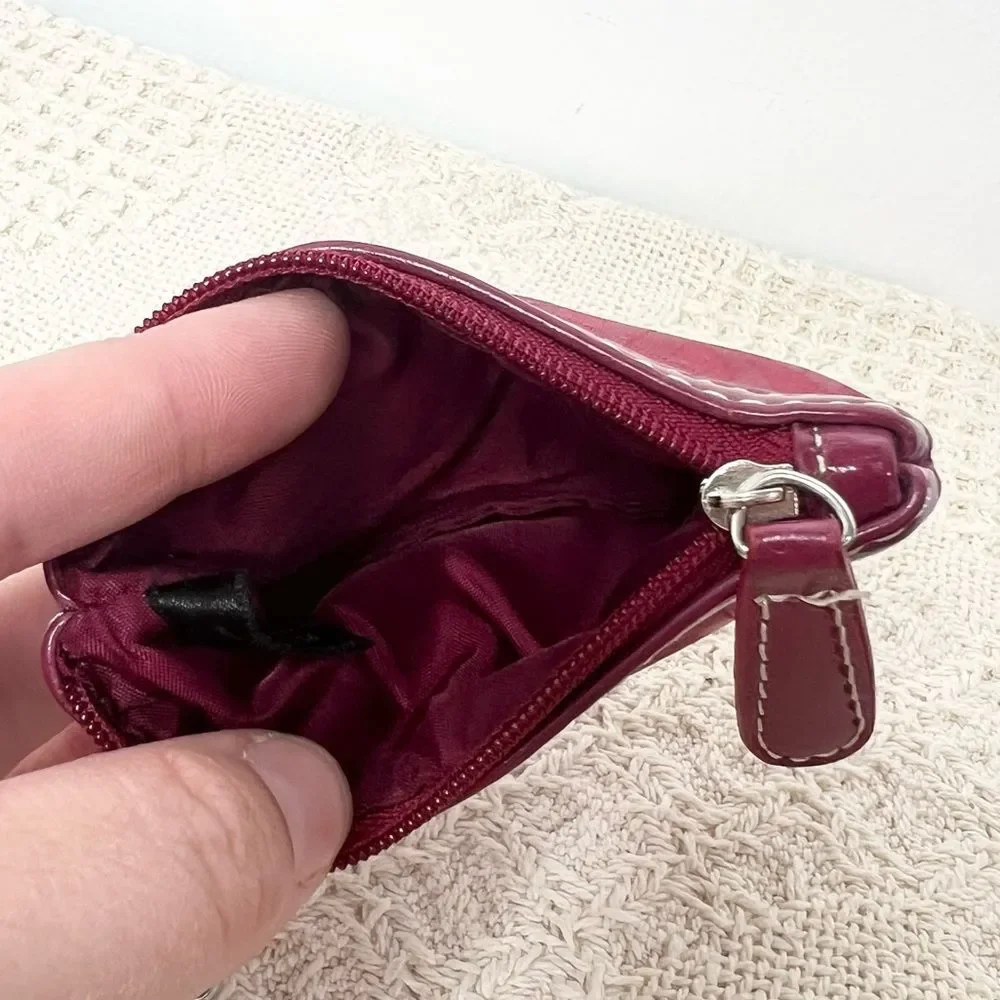 Giani Bernini red signature